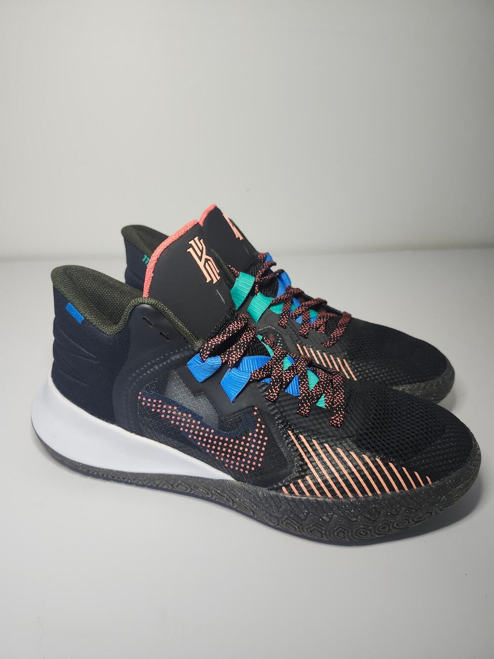 Nike Men’s Kyrie Flytrap 4 Black Multicolor Sz 9 Mesh Hoops